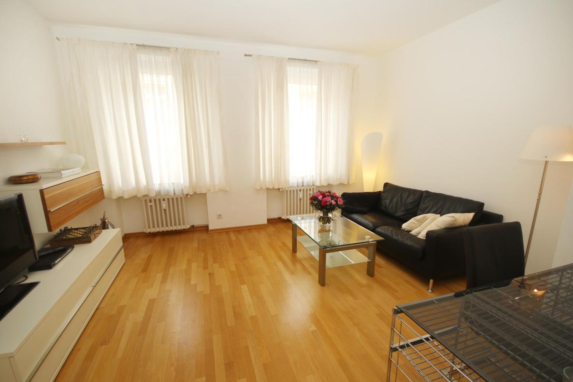 Moebliertes Im Herzen Von Apartment Düsseldorf